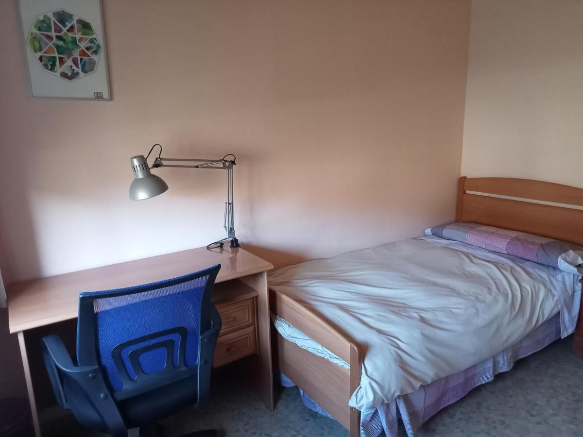 Habitacio S Cal Kim Hotel Martorell Bagian luar foto